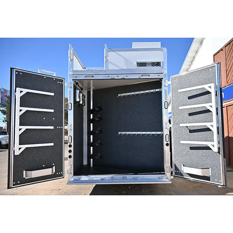 2024 Lakota Bighorn 5 Horse Side Load 16' LQ Triple Axle Integrated Pod