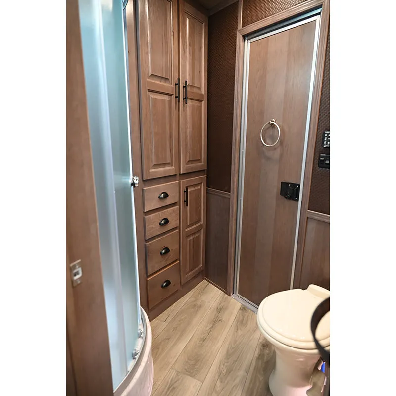 2024 Lakota Bighorn 5 Horse Side Load 16' LQ Triple Axle Integrated Pod