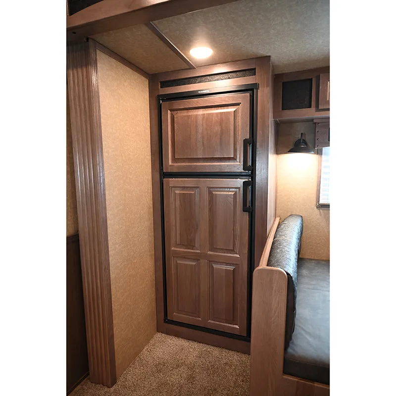 2024 Lakota Bighorn 5 Horse Side Load 16' LQ Triple Axle Integrated Pod