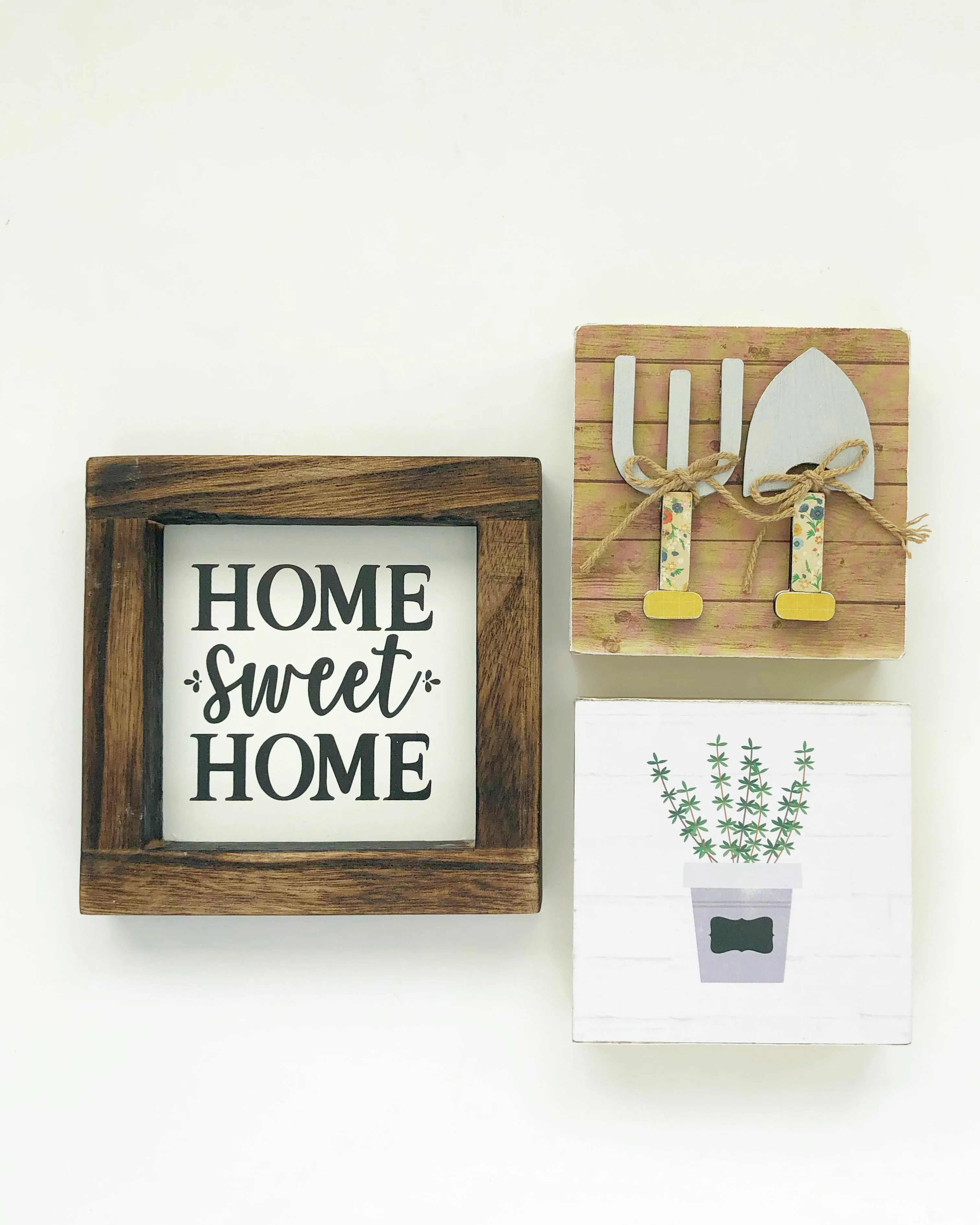 Accessory Tray Kit - May (Home Frame, Garden, Shovels)