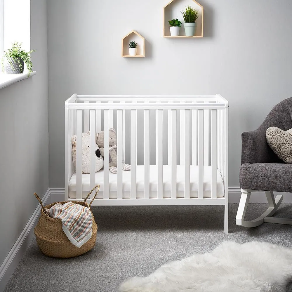 Bantam Space Saver Cot   Cot Top Changer - White
