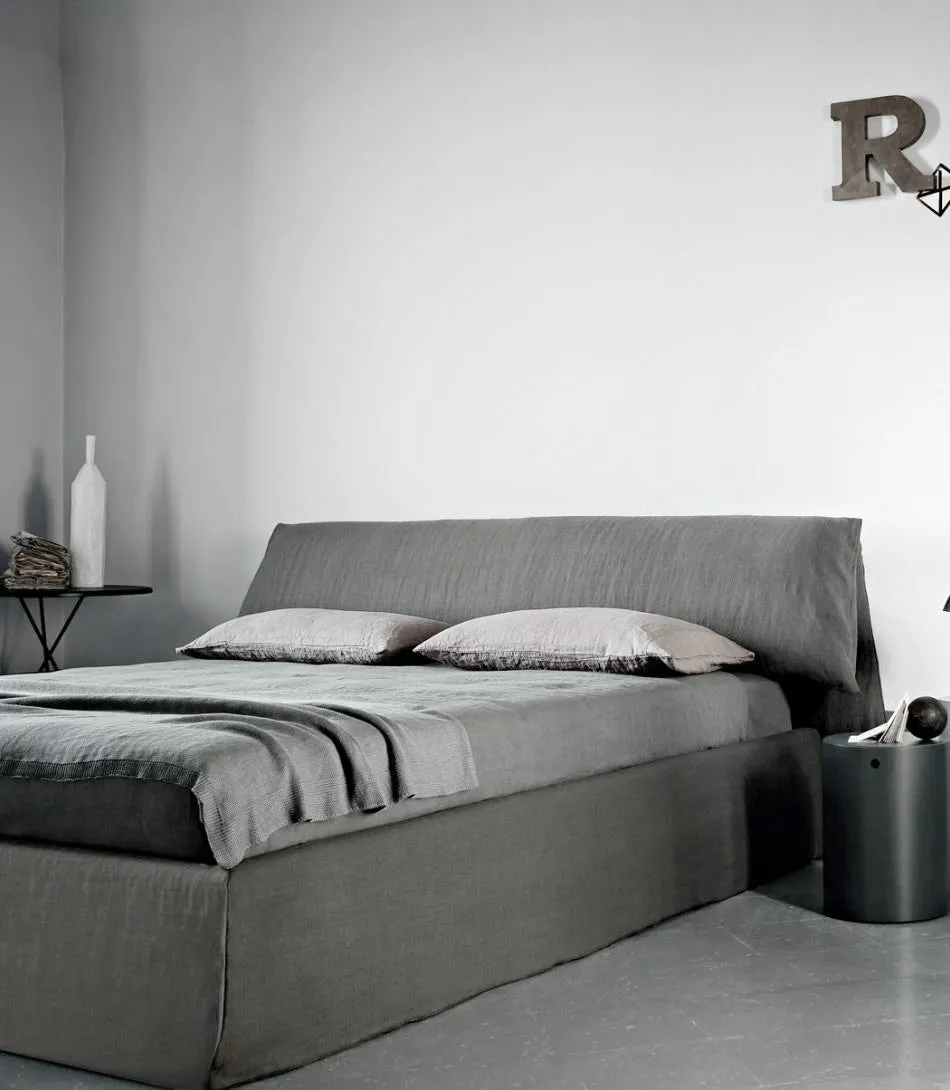 Costanza Bed