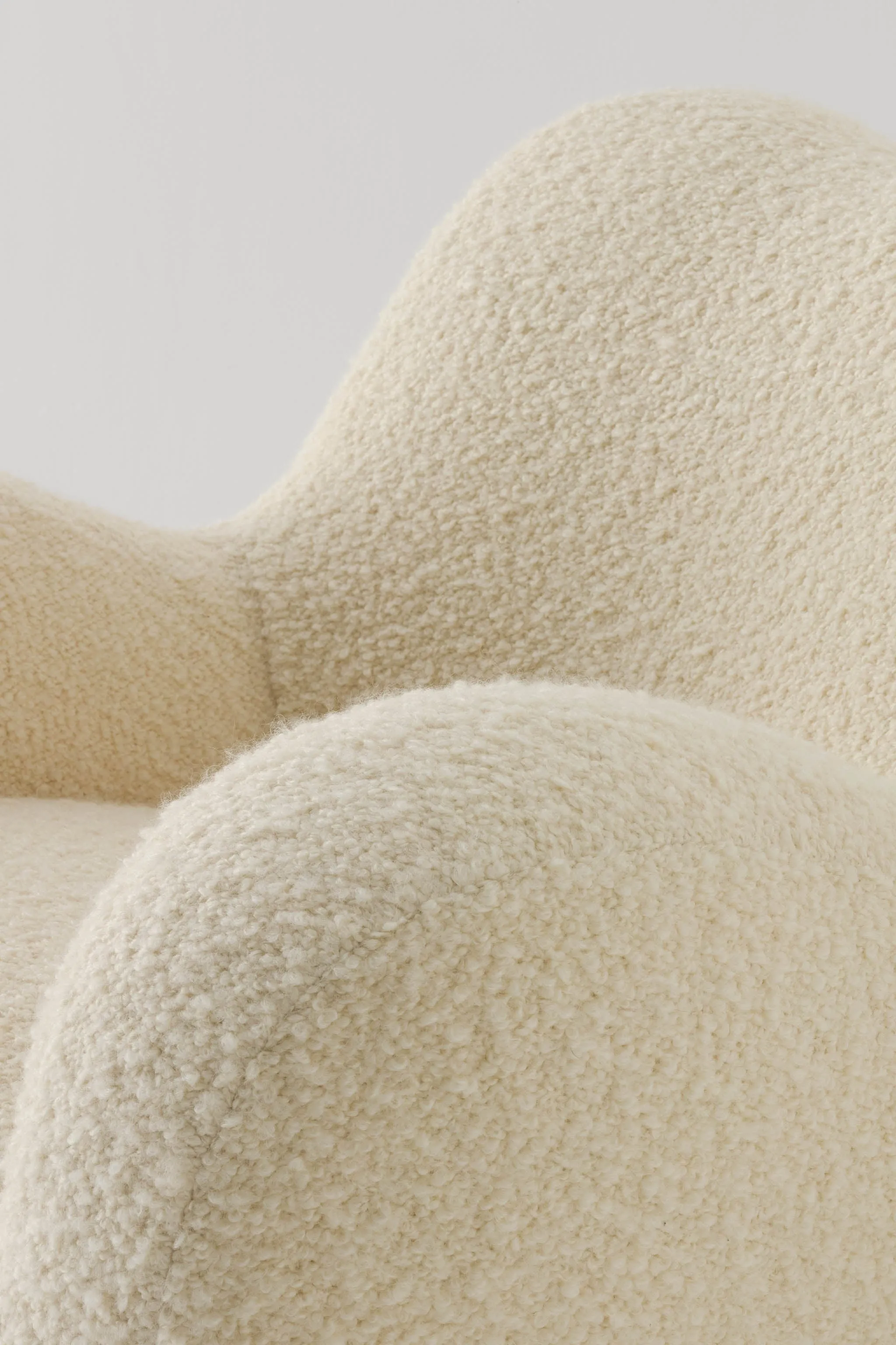 GUMMY ARMCHAIR / OPIO NATUREL