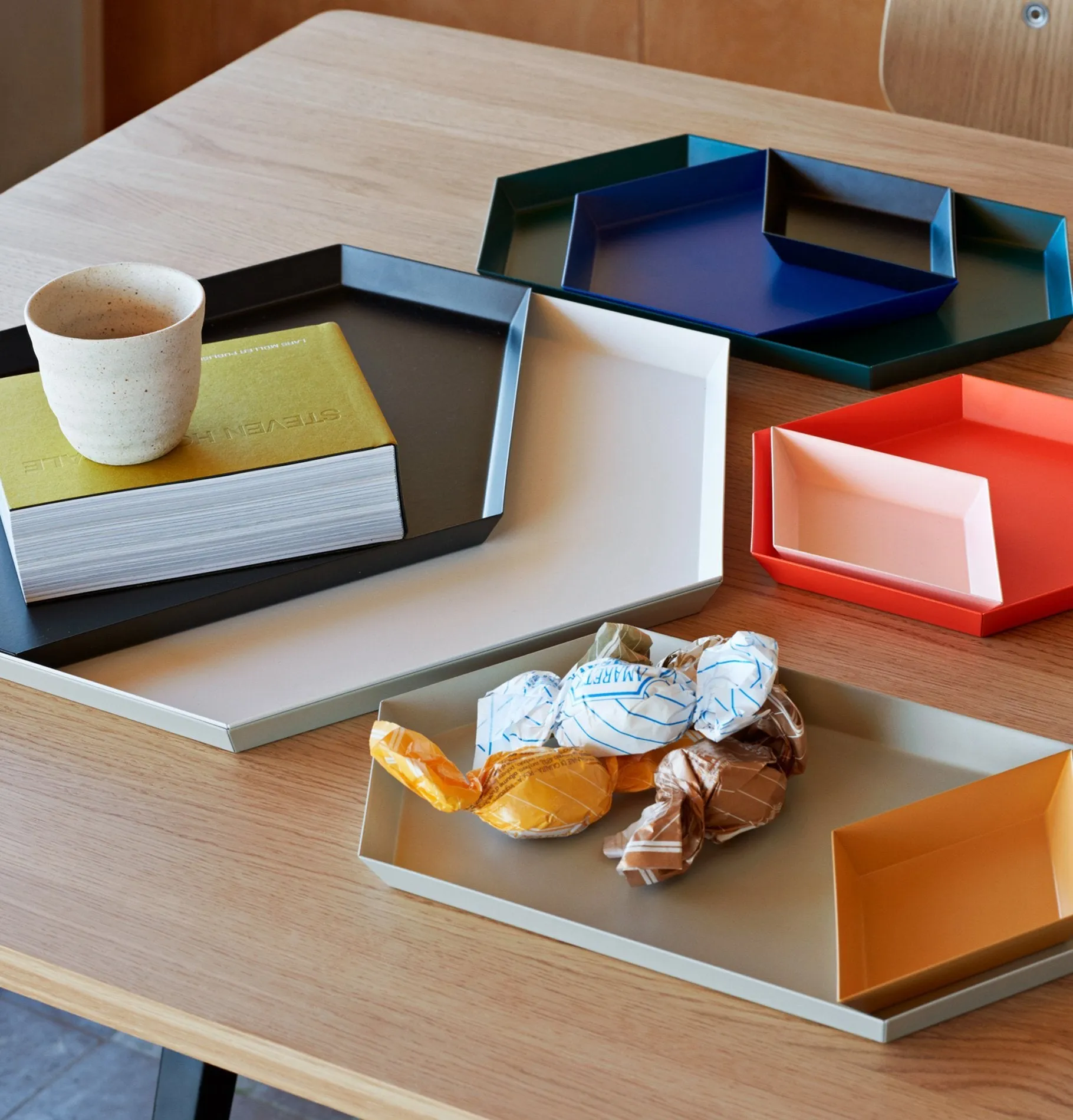 HAY Kaleido Tray - Light Amber XS
