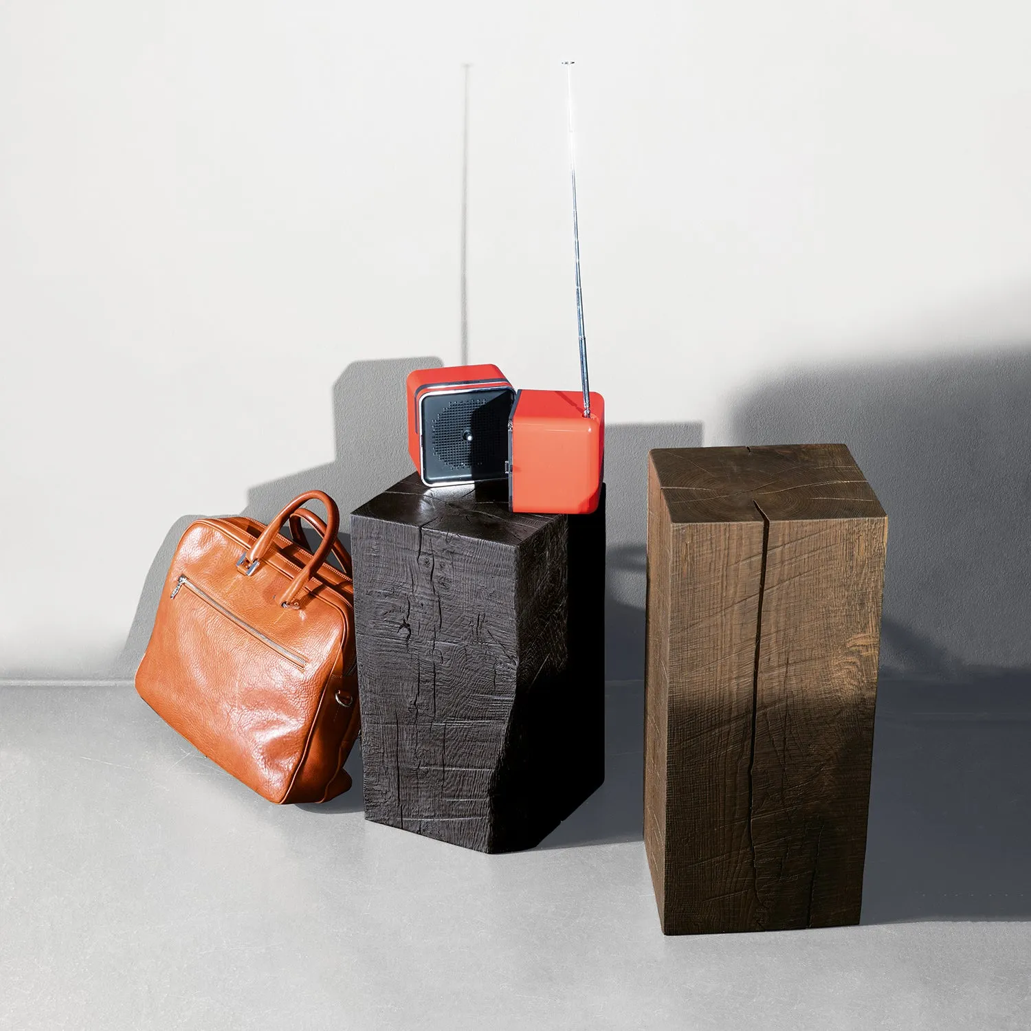 janua | sk 02 cube side table / stool | charred washed oak   gold tone
