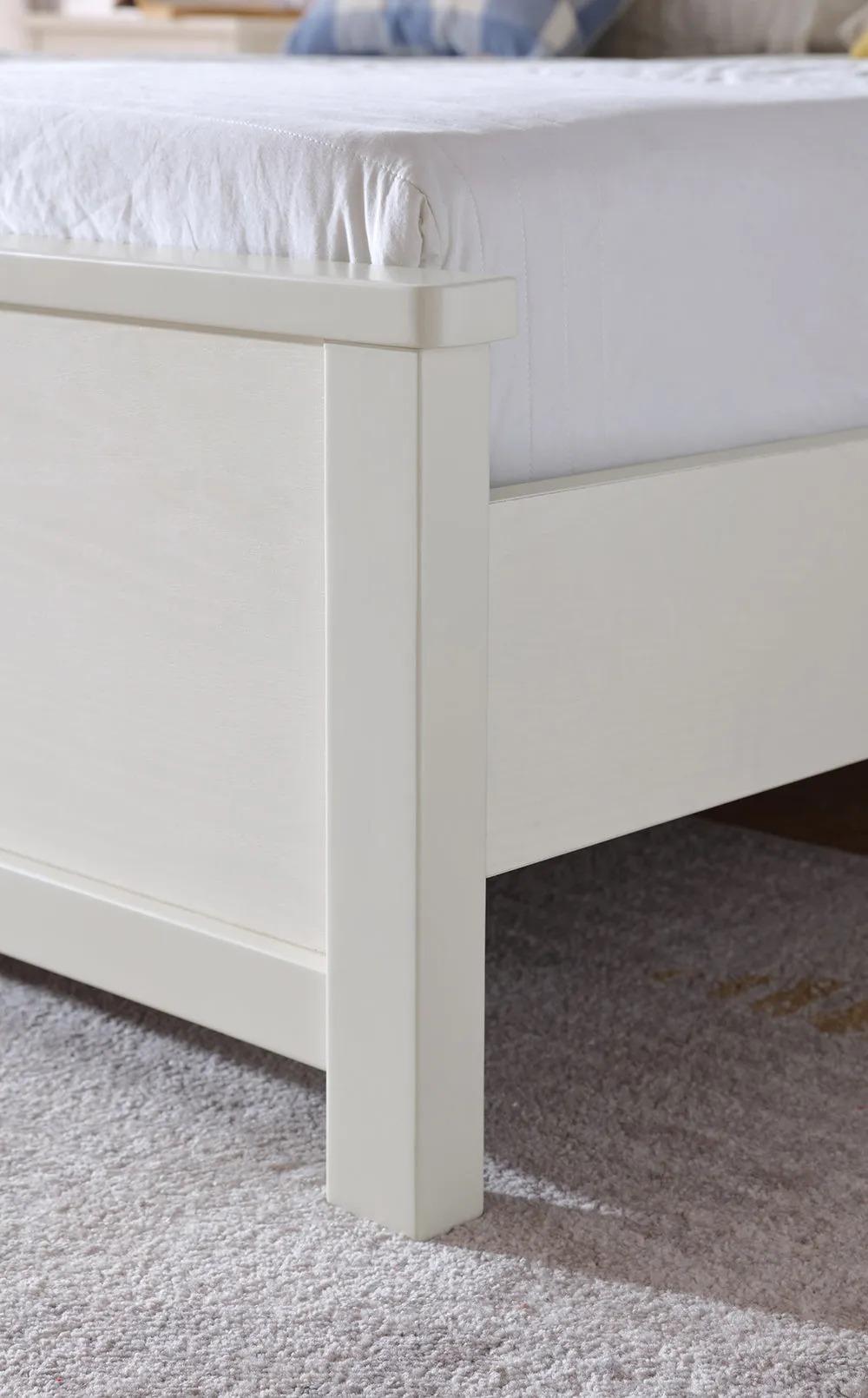 Minimalist Cream Bedset with Matress and Headboard