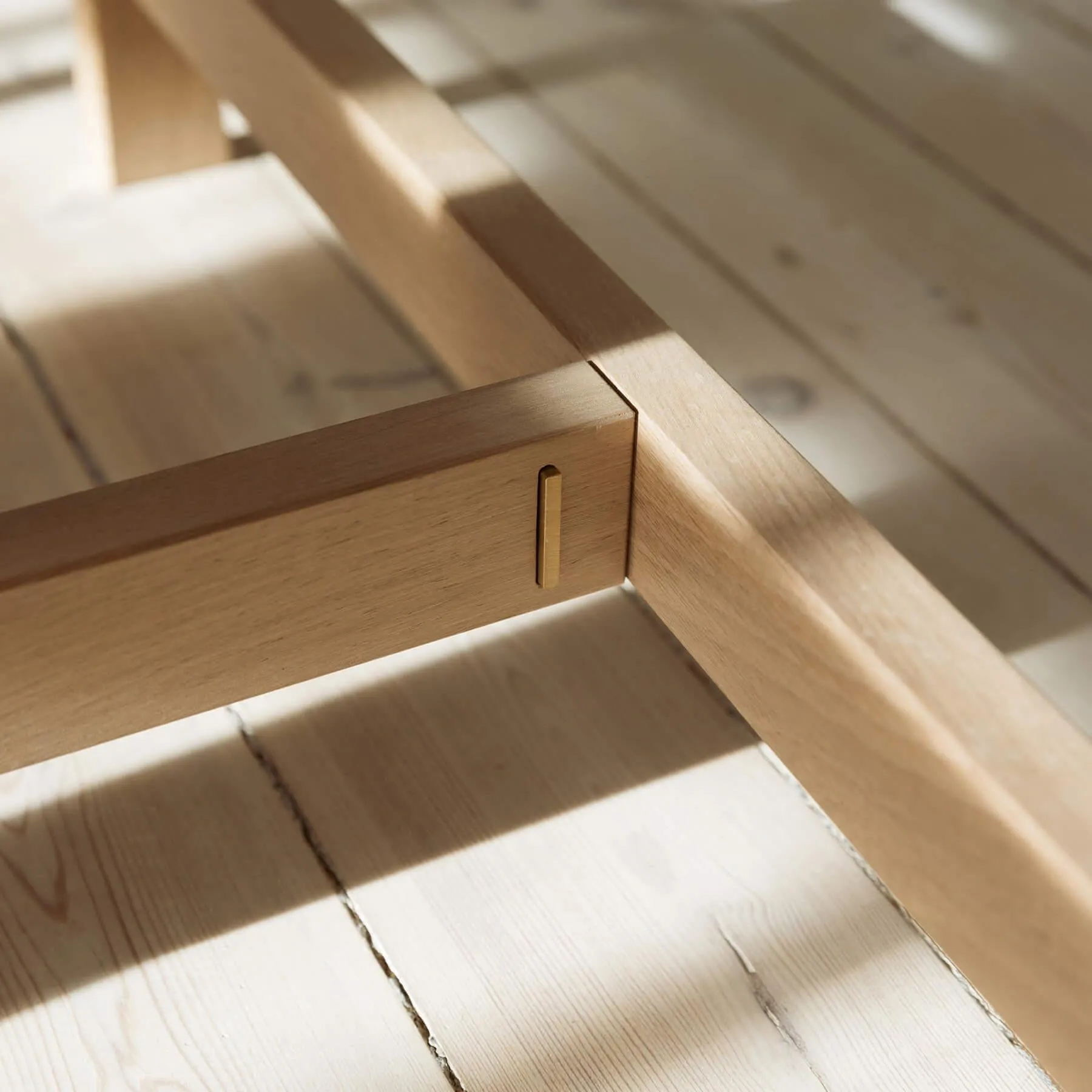 MOEBE Rectangular Dining Table
