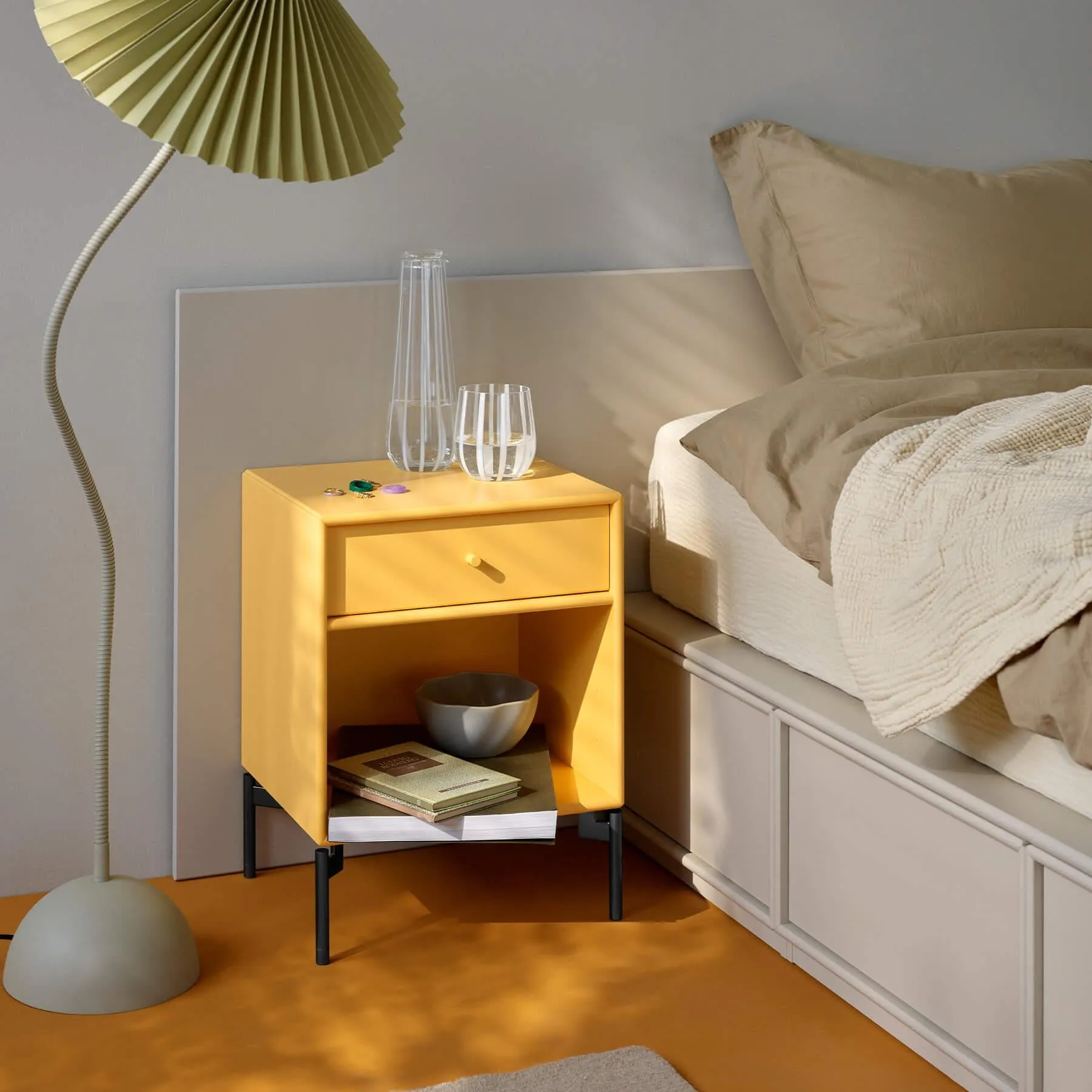 Montana Dream Night Stand