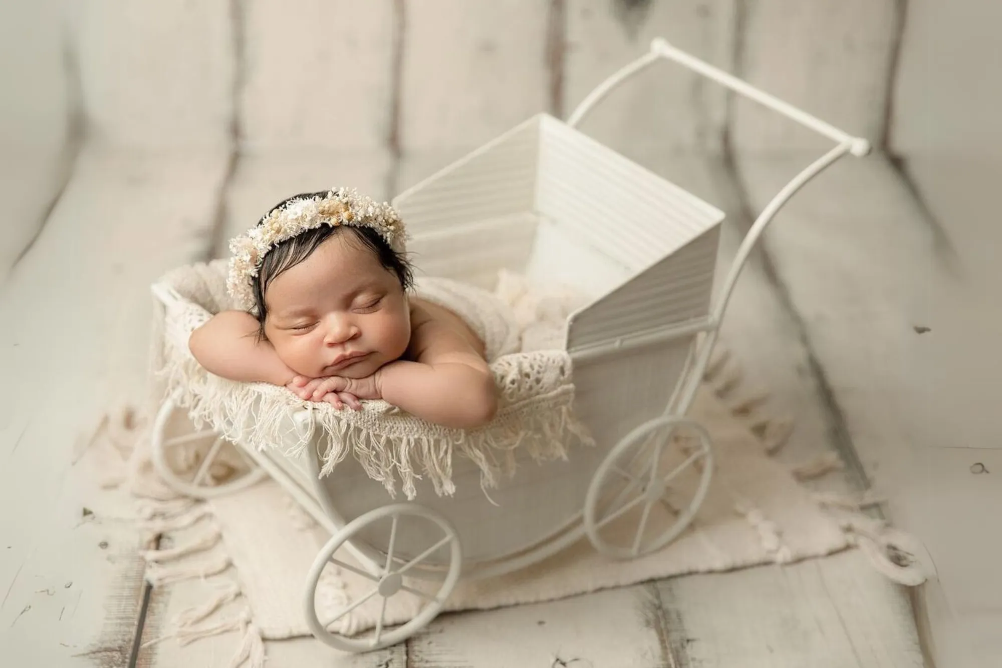 Vintage Stroller - White Model 1
